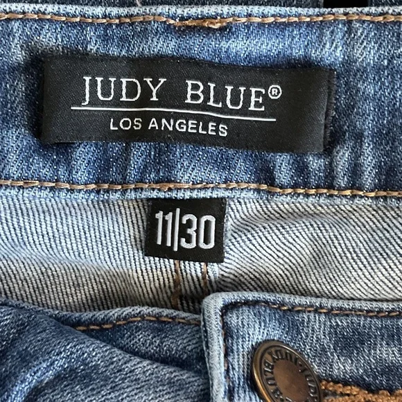 Judy Blue Boyfriend Fit Women's Jeans - Picture 7 of 9